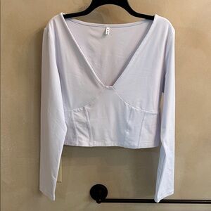 White Long sleeve Crop Top.size 2XL